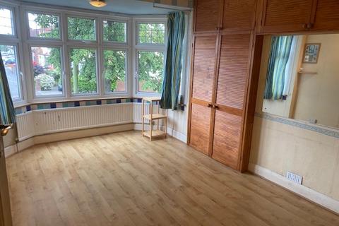63 Colborne Way, Worcester Park, KT4 8LY