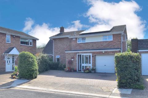 4 bedroom detached house for sale, North Lawn, Ipswich, Suffolk, IP4