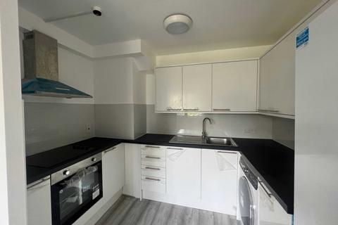 2 bedroom flat to rent, Cressy Court, Hammersmith, London, W6 0UY