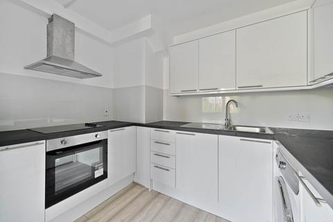 2 bedroom flat to rent, Cressy Court, Hammersmith, London, W6 0UY