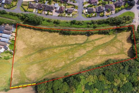 Land for sale, 5.54 Acres Pastureland on the edge of Stourbridge