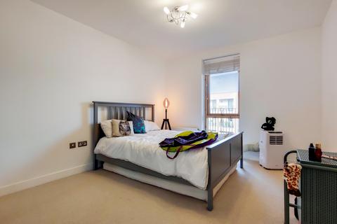 1 bedroom flat for sale, Cornflower Court, EN4