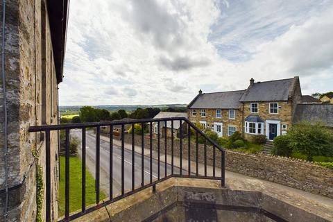 2 bedroom apartment for sale - Earle House, Lyons Road, Richmond