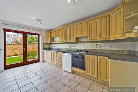 4 bedroom detached house for sale - The Highway, Hawarden