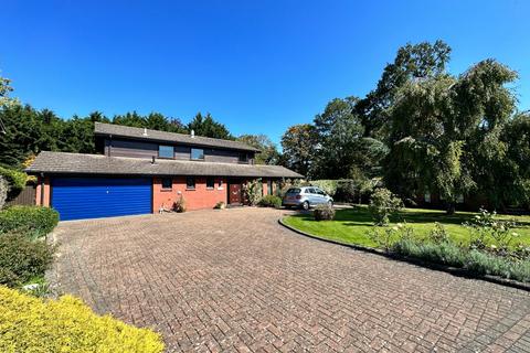 5 bedroom detached house for sale, Chestnut Drive, Windsor, Berkshire, SL4