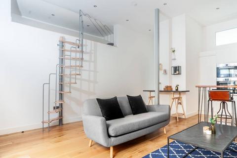 Apartment 1, 34 Queens Row, London, SE17 2PX