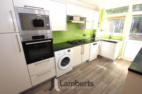 15 Ferney Hill Avenue, Redditch, B97 4RU