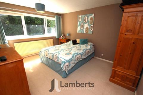 15 Ferney Hill Avenue, Redditch, B97 4RU