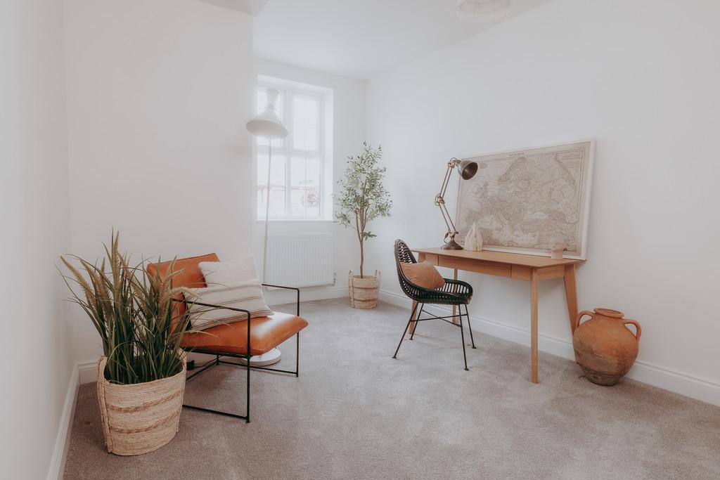 Ground floor guest bedroom