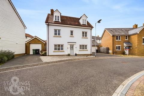 5 bedroom detached house for sale, Daisy Street, Wymondham