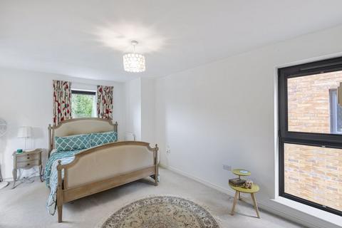 6 Nicholson Walk, Uxbridge, UB10 0GH