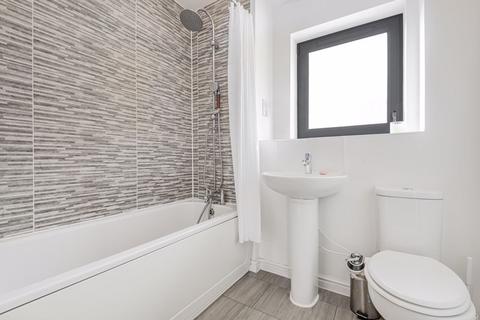 6 Nicholson Walk, Uxbridge, UB10 0GH
