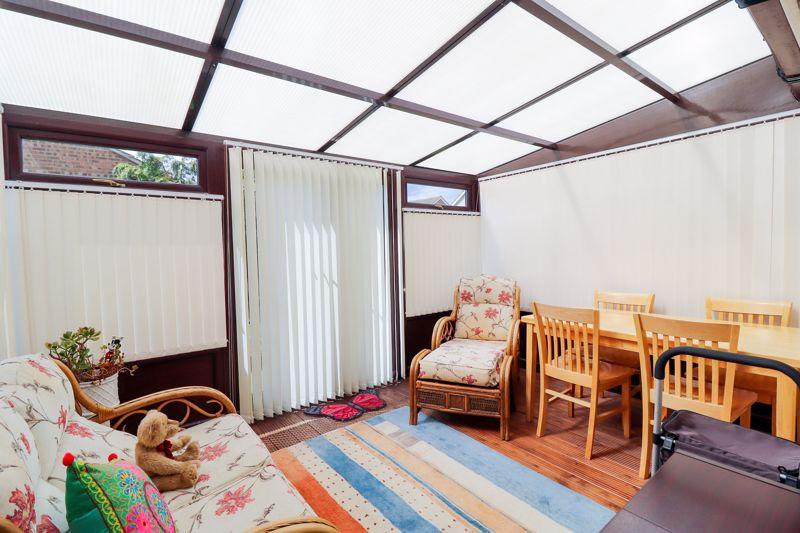 Conservatory/Dining