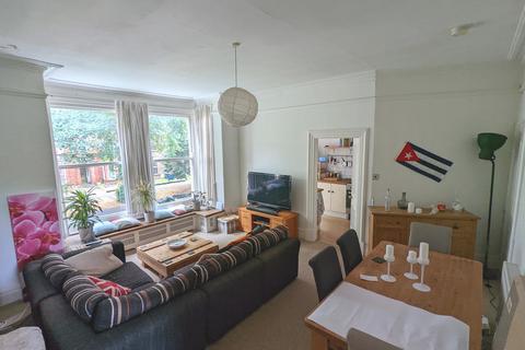 1 bedroom apartment for sale, Flat 3, 28 Westbourne Avenue