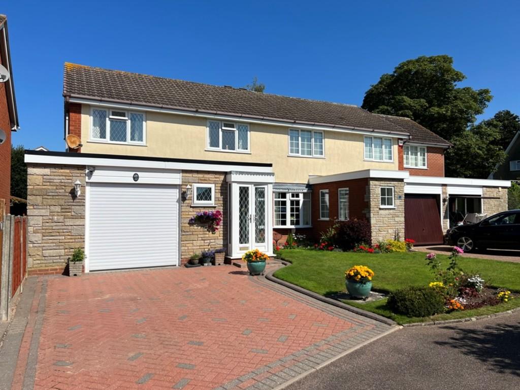 Leam Drive, Burntwood 3 bed semidetached house for sale £325,000