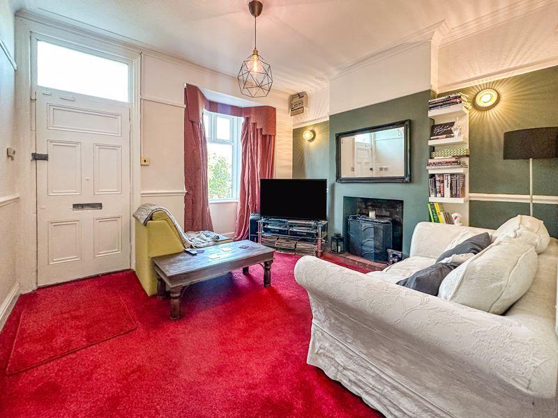 The Village, Endon, Staffordshire, ST9 3 bed end of terrace house £