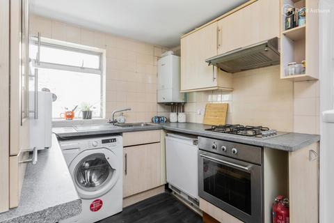 2 bedroom apartment for sale, Villiers Road, Willesden, London, NW2