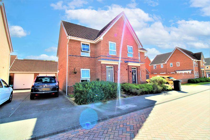 Providence Crescent, Hull, HU4 3 bed semidetached house £190,000