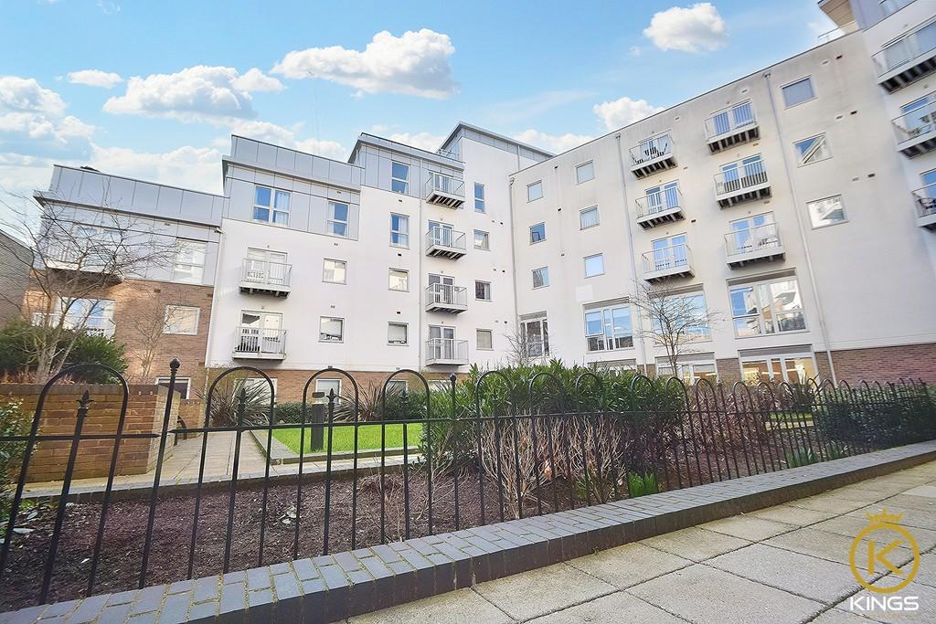 Austen House, Guildford 2 bed apartment for sale £375,000
