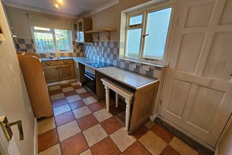 3 bedroom semi-detached house for sale - Elmhurst Avenue, Melton Mowbray