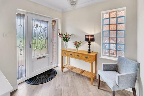 3 bedroom detached bungalow for sale - Rochdale Road, High Crompton Shaw OL2 7NP