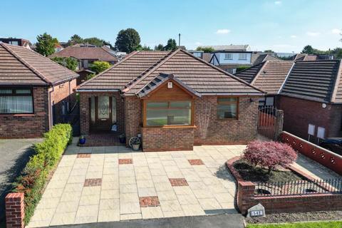 3 bedroom detached bungalow for sale, Rochdale Road, High Crompton Shaw OL2 7NP