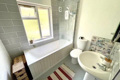 8 Coed Afon, Llangollen, LL20 8LB
