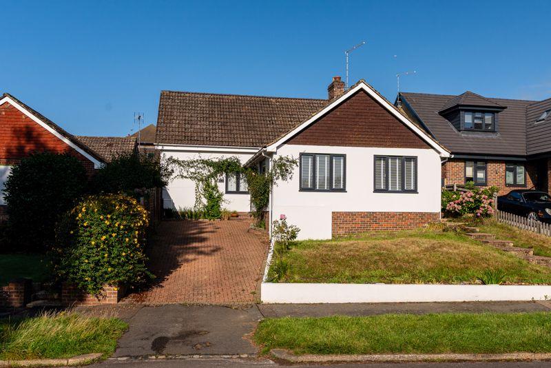Spinney Close, Hurstpierpoint 4 bed bungalow for sale £765,000