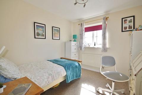 45 Campion Way, Witney, OX28 1EX