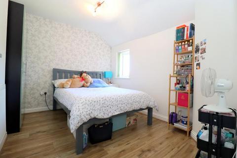 17 Wandon Close, Luton, LU2 8DX