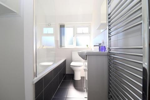 17 Wandon Close, Luton, LU2 8DX