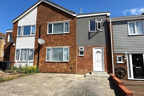 4 bedroom terraced house for sale, Stopsley, Luton LU2