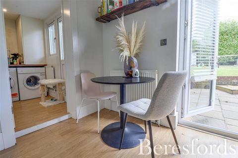 3 bedroom end of terrace house for sale, Running Waters, Brentwood, CM13