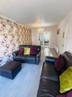 undefined, Pine Avenue, Whitefield M45