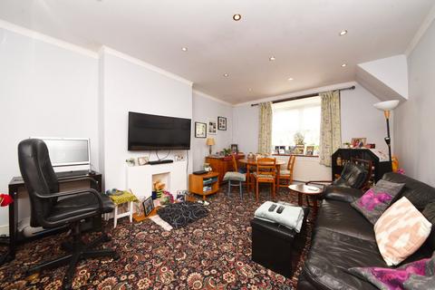 2 bedroom maisonette for sale, East End Road, London, N2