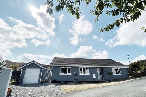 3 bedroom bungalow for sale, Maes Dafydd, Llanarth, SA47