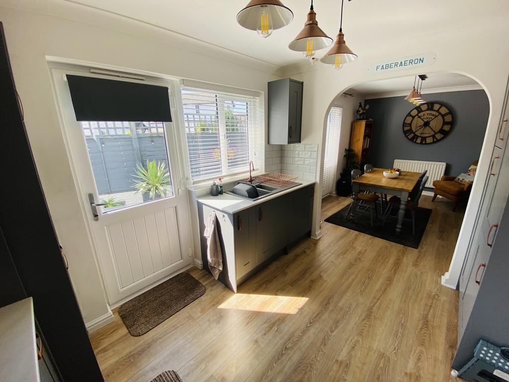Kitchen (second image)