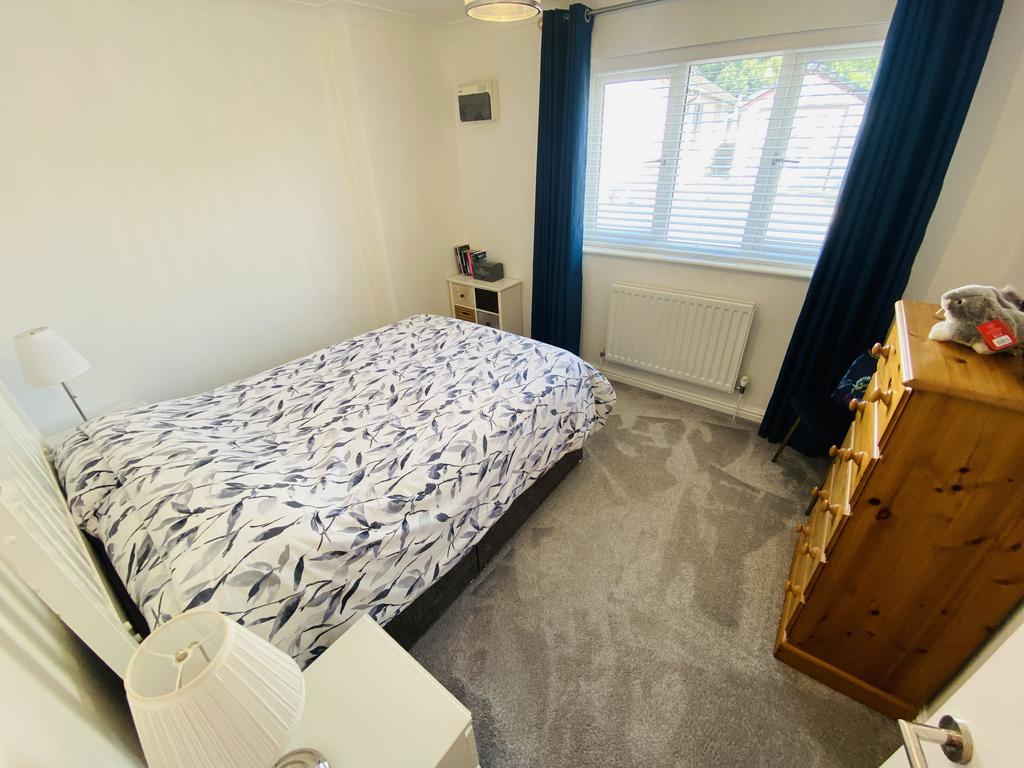 Front double bedroom 1