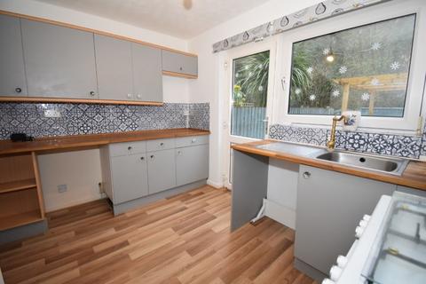 18 Perth Close, Exeter, EX4 5BB