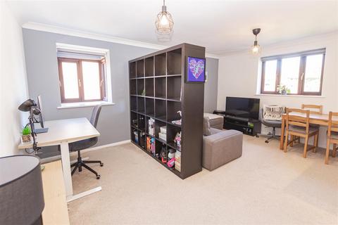 39 Woodfall Drive, Crayford, Dartford, DA1 4TN