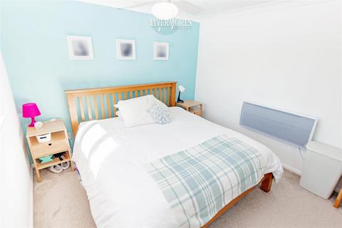 39 Woodfall Drive, Crayford, Dartford, DA1 4TN
