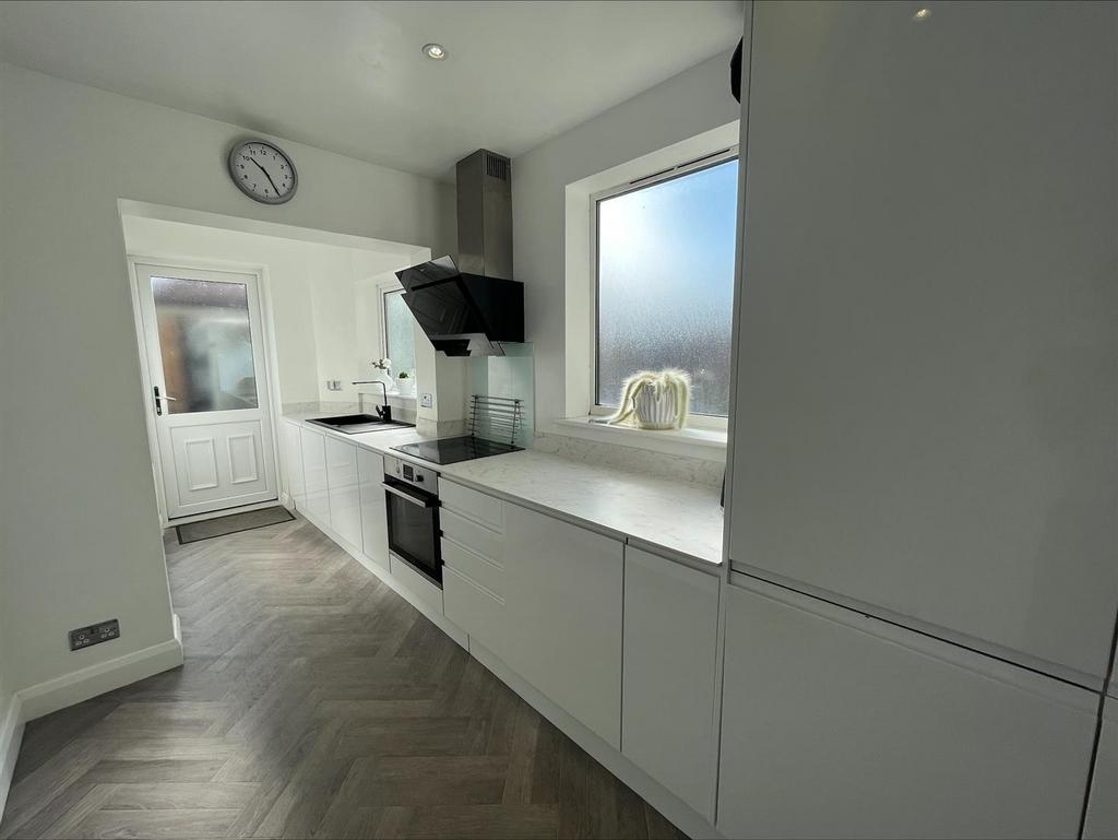 SR Kitchen.jpeg