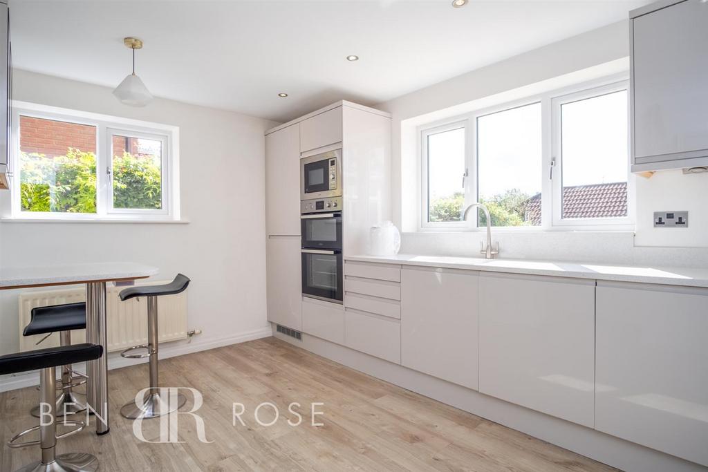 Kitchen/Breakfast Room