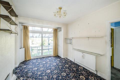 4 bedroom terraced house for sale, Middleton Close, Chingford