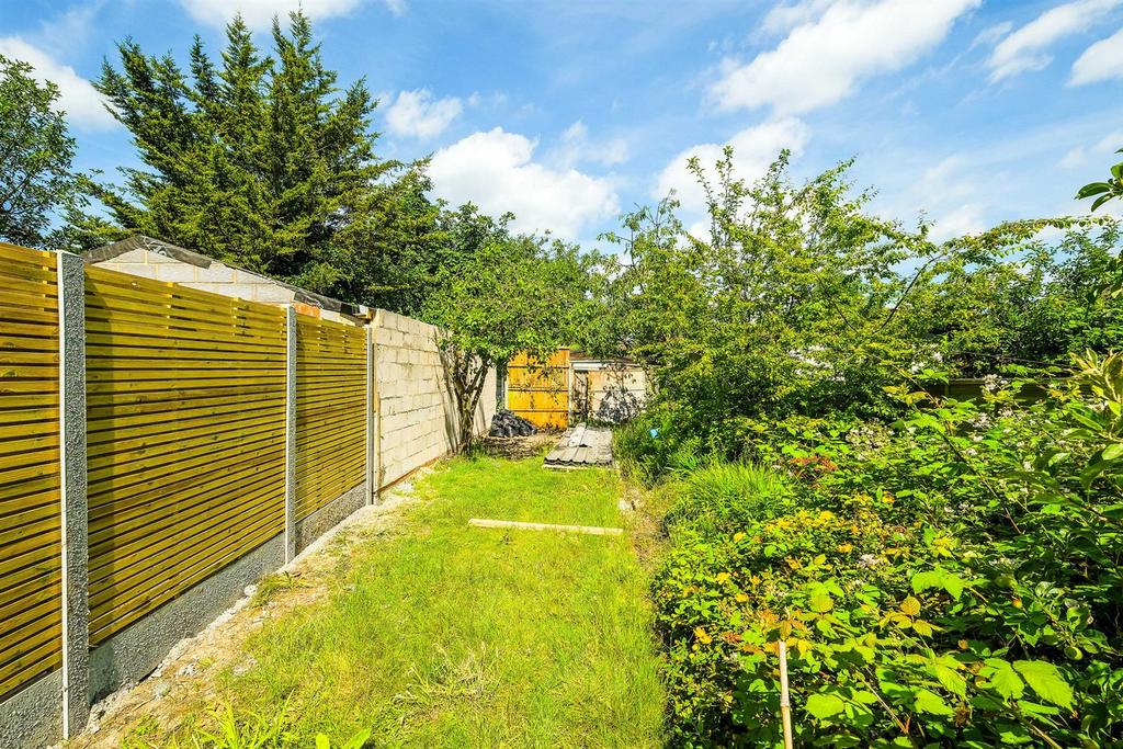 6 Middleton Close-13 rszd.jpg