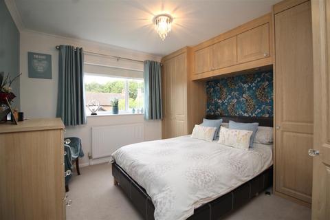 18 Gildale, Werrington, Peterborough, PE4 6QY