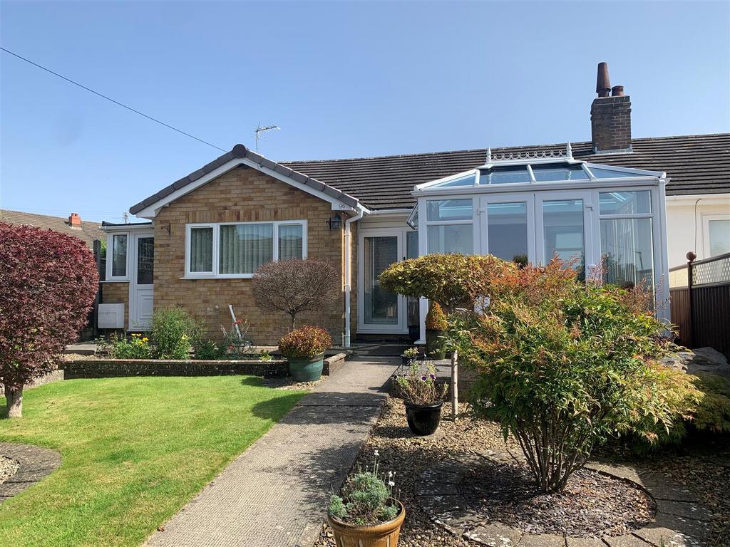 Woodside Avenue, Cinderford 3 bed semidetached bungalow for sale £