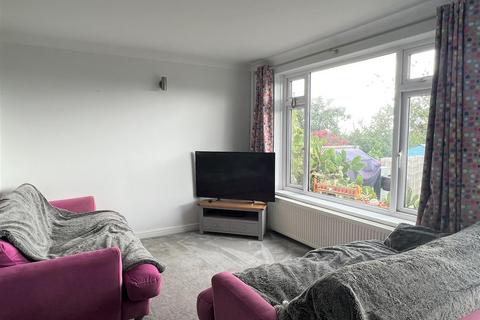 41 Agar Road, St Austell, PL25 3AE