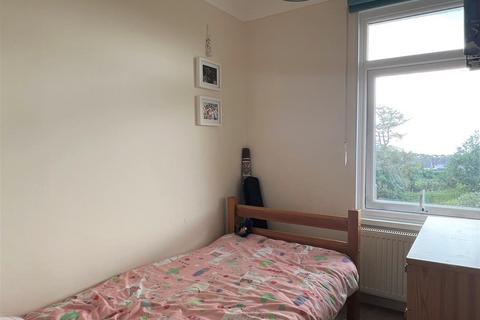 41 Agar Road, St Austell, PL25 3AE
