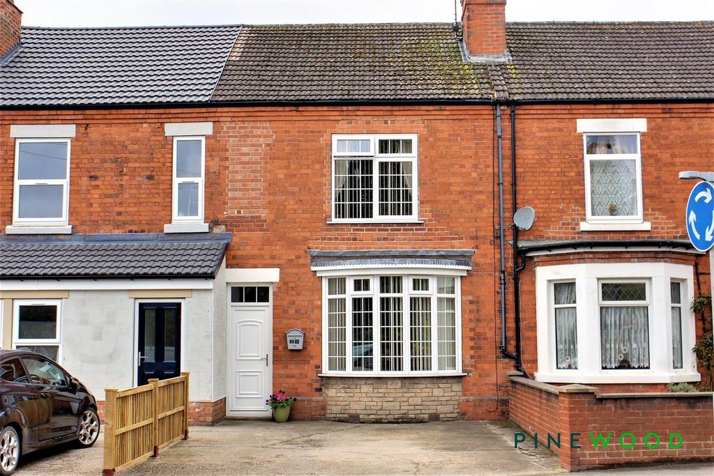 Mansfield Road, Worksop S80 3 bed terraced house for sale £150,000
